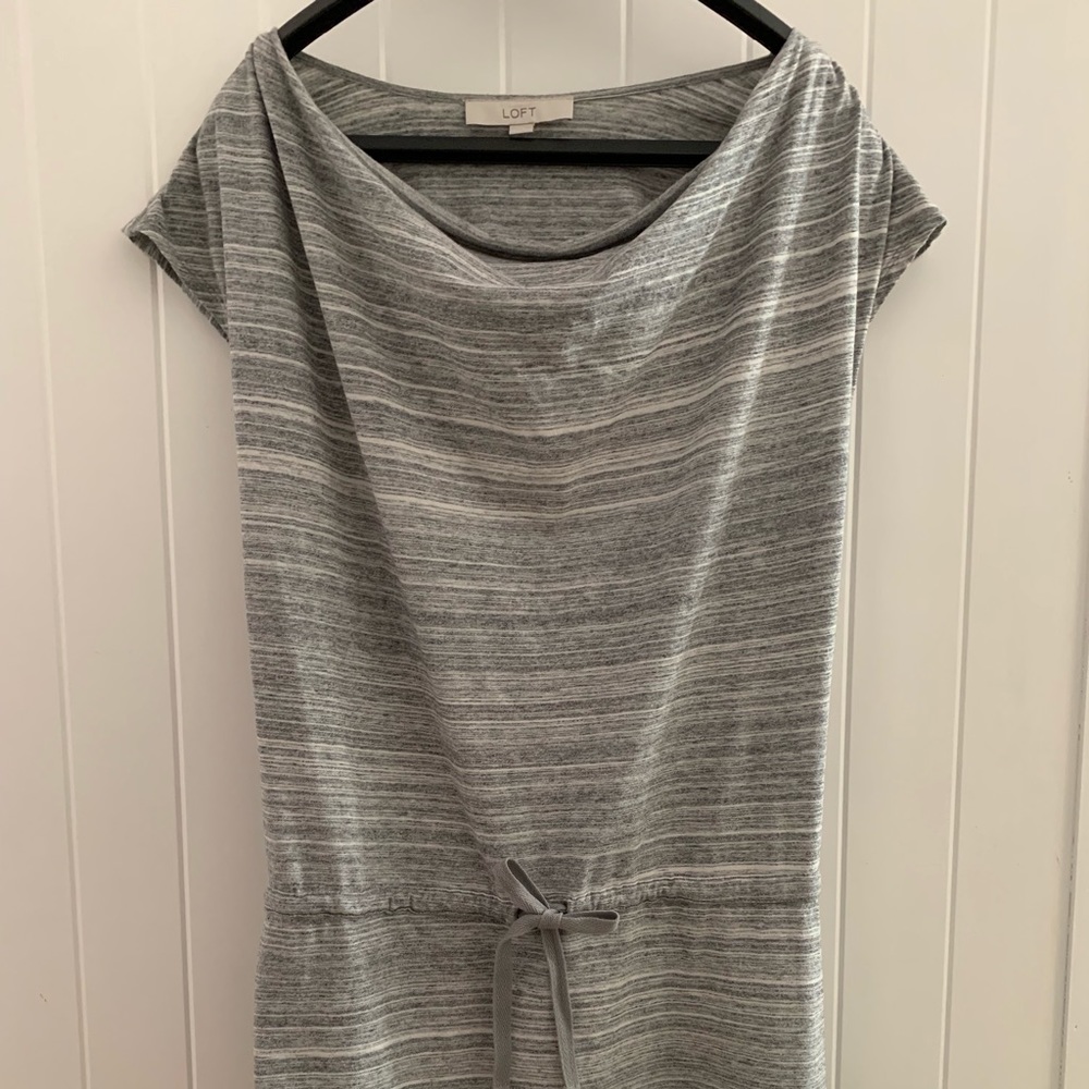 ☀️Loft Gray and White Tunic